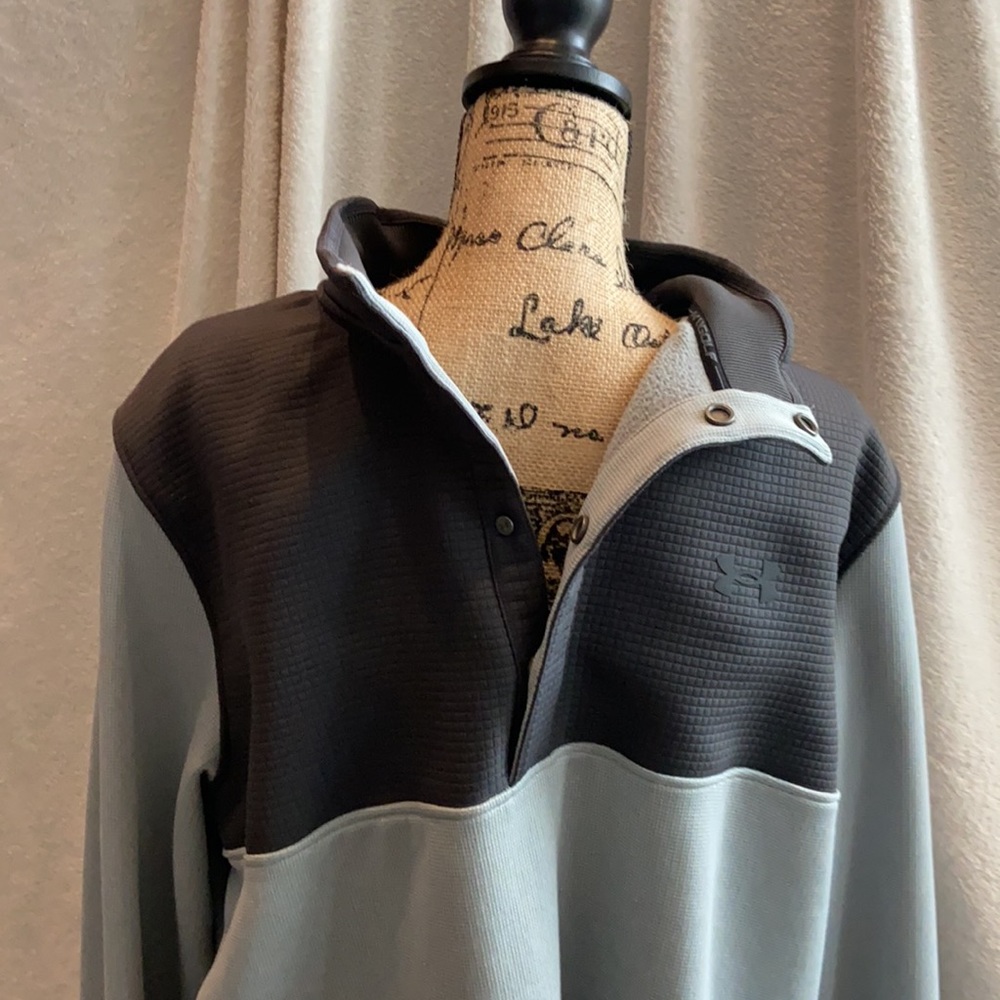 Under Armour pull over